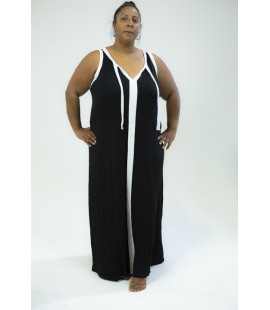 LANE BRYANT BLACK MAXI WITH WHITE TRIM SIZE 26/28