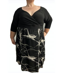 Size 22/24 - IGIGI Black & White Dress