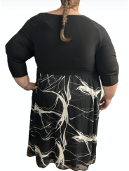 Size 22/24 - IGIGI Black & White Dress