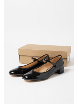 Dwarves Black Patent Leather Mary Janes Size 9