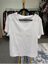 GAP White Basic Tee Size XL