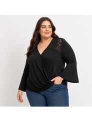 Almost Famous Black Keyhole Top Size 1X