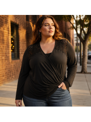 Almost Famous Black Keyhole Top Size 1X