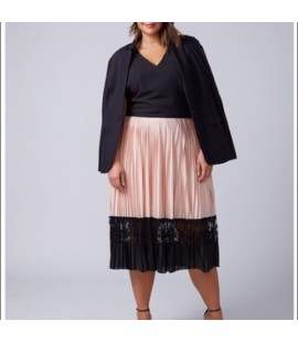 LANE BRYANT PEACH PLEATED SKIRT WITH LACE DETAIL SIZE 14/16 NEW